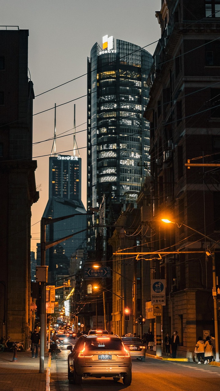 外滩 · The Bund