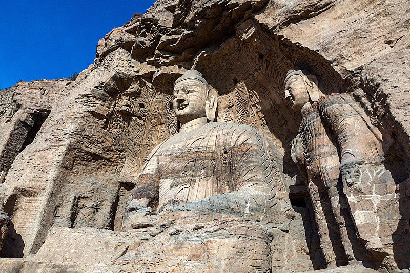 云冈大佛 · Yungang Grand Buddha